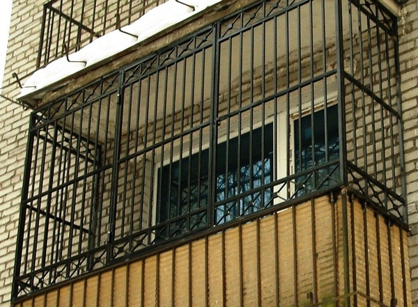 Сварные металлические балконные решетки в Перми