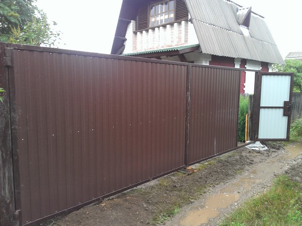 Забор из профнастила в Перми